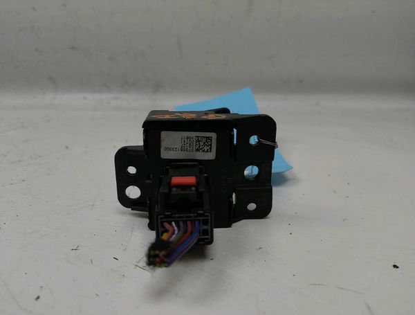 Interrupteur commande de frein a main Fiat 500X (334_) 1.4 (334axc1b, 334axc11) (2014)