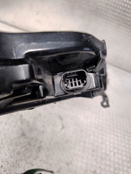 Feux position g Citroën C4 PICASSO I Monospace (UD_) 1.6 hdi 110 (2010-2013) 5 portes