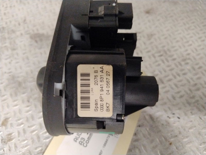 Interrupteur commande de phares Audi A3 (8P1) 1.9 tdi (2003-2010) 3 portes