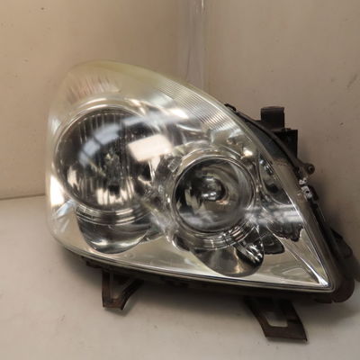 Phare droit Toyota COROLLA Verso (ZER_, ZZE12_, R1_) 2.2 d-4d (aur10_) (2005-2009) 5 portes