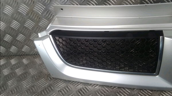 Calandre Renault TRAFIC II Camionnette (FL) 1.9 dci 100 (fl0c) (2001-2006)