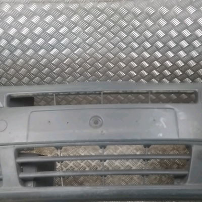 Pare-choc avant Renault TRAFIC II Camionnette (FL) 1.9 dci 100 (fl0c) (2001-2006)