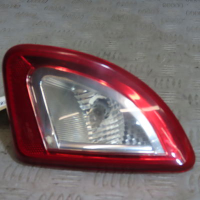 Feu arrière intérieur droit Renault TWINGO II (CN0_) 1.5 dci 90 (2010)