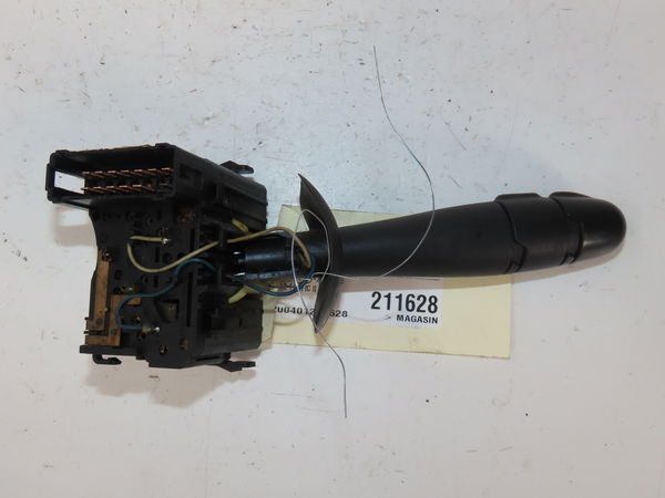 Commande eclairage Renault TRAFIC II Camionnette (FL) 1.9 dci 100 (fl0c) (2001-2006)