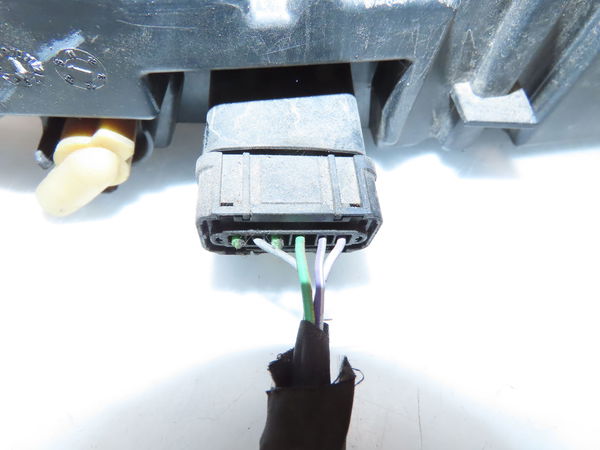 Feux position g Citroën C4 PICASSO II 1.6 thp 165 (2014)
