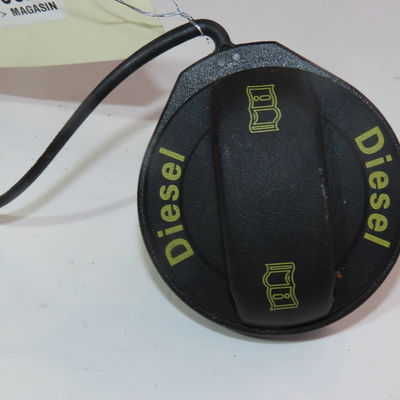 Bouchon reservoir a carburant Volkswagen PASSAT B8 (3G2, CB2) 1.6 tdi (2014)