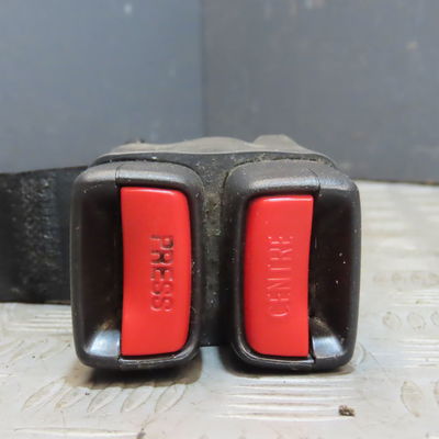 Ancrage ceinture arrière droit Nissan QASHQAI II SUV (J11, J11_) 1.2 dig-t (2013)