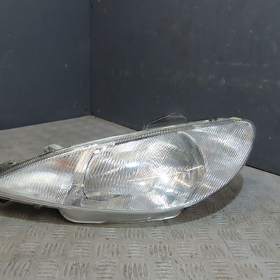 Phare gauche Peugeot 206 Van 1.4 hdi (2001-2009)