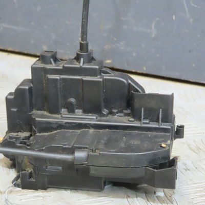 Serrure porte ard Renault CLIO III (BR0-1, CR0-1) 1.6 16v (br05, br0b, br0y, br15, br1j, br1m, br1y, cr0b,... (2005-2014) 5 portes
