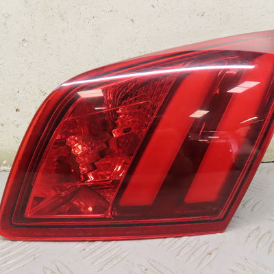 Feu arrière intérieur droit Peugeot 308 II (LB_, LP_, LW_, LH_, L3_) 1.6 hdi (2013-2021)