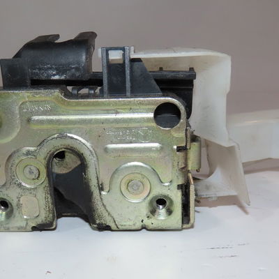 Serrure porte avg Renault CLIO II (BB_, CB_) 1.2 (bb0a, bb0f, bb10, bb1k, bb28, bb2d, bb2h, cb0a,... (1998-2010) 5 portes
