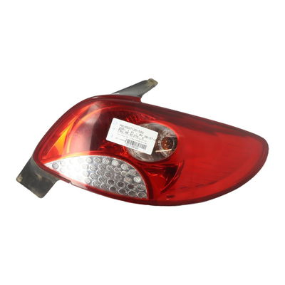 Feu arrière droit Peugeot 206 (2L_, 2M_) 1.4 i (2lkfwa, 2mkfwa) (2009-2013) 3 portes