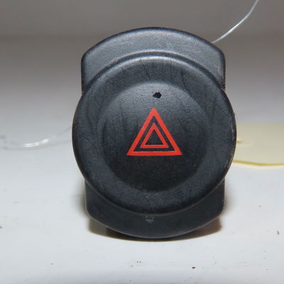 Bouton de warning Dacia SANDERO 1.5 dci (2010) 5 portes