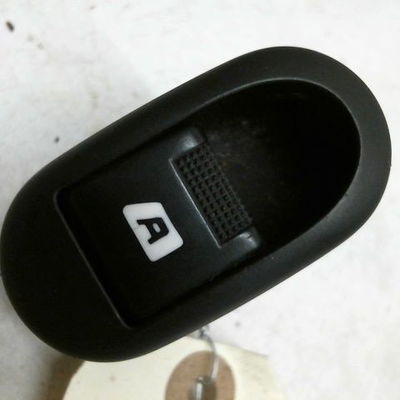 Commande lève-glace porte avant gauche Citroën C3 I (FC_, FN_) 1.4 hdi (2003-2011) 5 portes