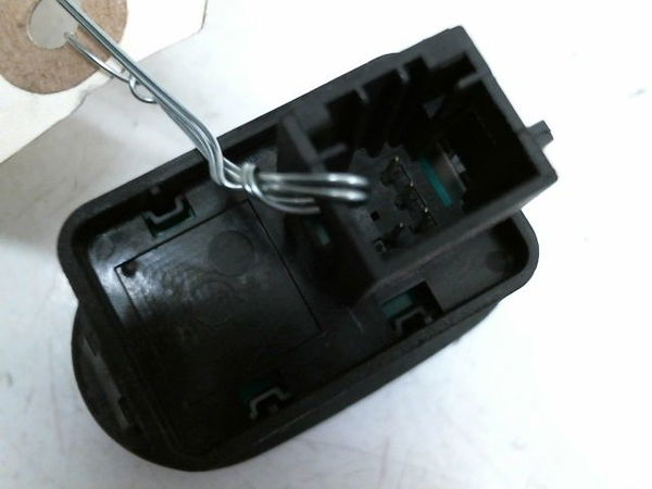 Commande lève-glace porte avant gauche Citroën C3 I (FC_, FN_) 1.4 hdi (2003-2011) 5 portes