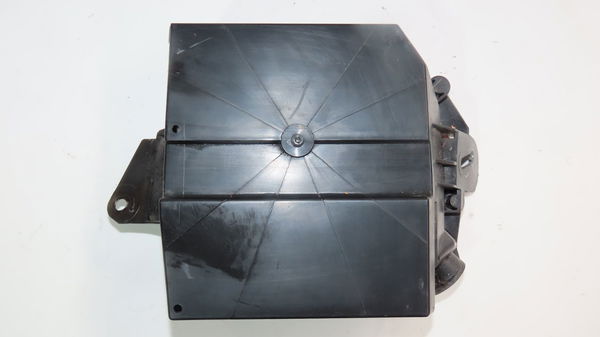 Boite a fusibles Renault CLIO III (BR0-1, CR0-1) 1.5 dci (c-br0g, c-br1g) (2005-2012) 5 portes