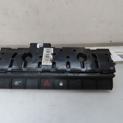 Bouton de warning Renault CLIO V (B7_) 1.0 sce 65 (b7mg) (2021)