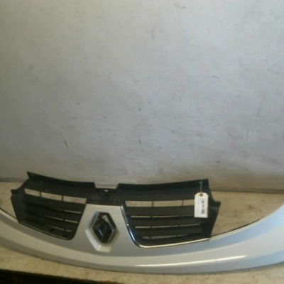 Calandre Renault TRAFIC II Camionnette (FL) 2.0 dci 115 (fl01, fl0u) (2006)