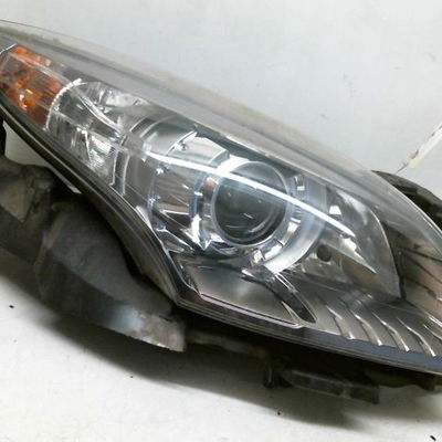 Phare droit Renault MEGANE III Coupé (DZ0-1_) 1.9 dci (dz0n, dz0j, dz1j, dz1k) (2008-2015)