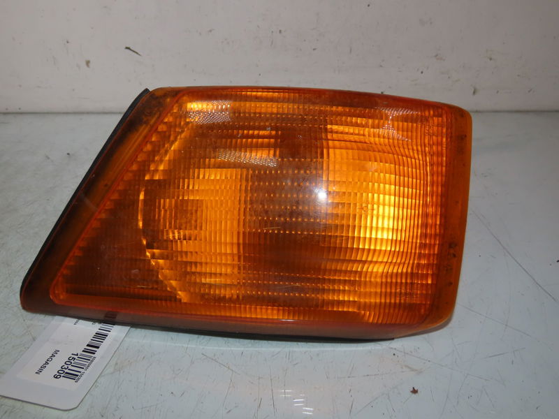 Clignotant gauche Iveco DAILY III Camionnette 35 s 15 v, 35 c 15 v (a6hcv3b2, a6hbv4b2, a6hc41b2,... (2002-2007)