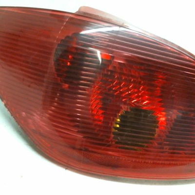 Feu arrière gauche Peugeot 307 (3A-C) 1.6 hdi 110 (2004-2009) 5 portes