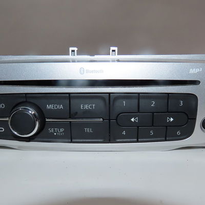 Autoradio Renault MEGANE III 3-5 portes (BZ0-1_, B3_) 1.5 dci (bz09, bz0d, bz1w, bz29, bz14) (2009) 5 portes