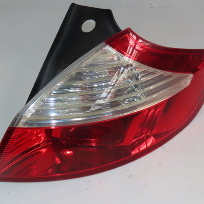 Feu arrière droit Renault MEGANE III 3-5 portes (BZ0-1_, B3_) 1.5 dci (bz09, bz0d, bz1w, bz29, bz14) (2009) 5 portes