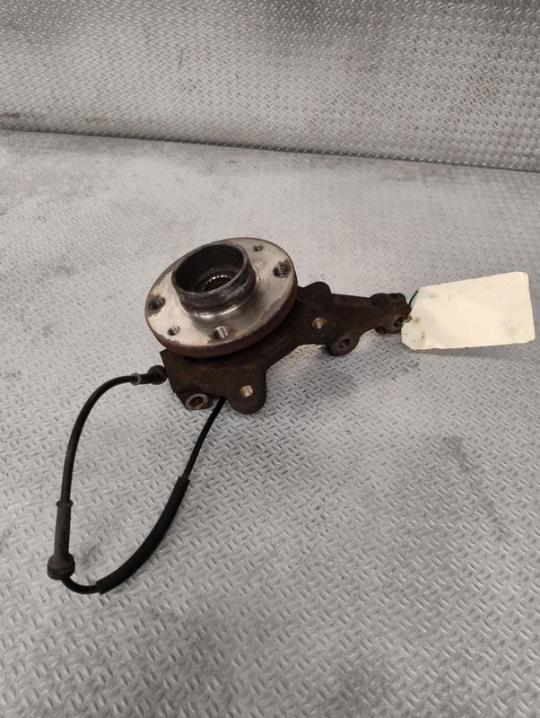 Pivot avd Renault TWINGO II (CN0_) 1.5 dci (cn0e) (2007-2014) 3 portes