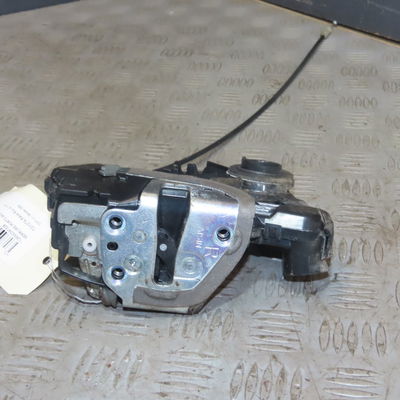 Serrure porte avd Toyota RAV 4 III (_A3_) 2.2 d 4wd (ala30_) (2006-2012)