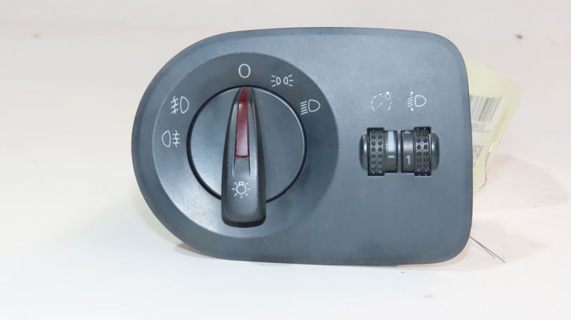 Interrupteur commande de phares Seat IBIZA IV (6J5, 6P1) 2.0 tdi (2010-2015)