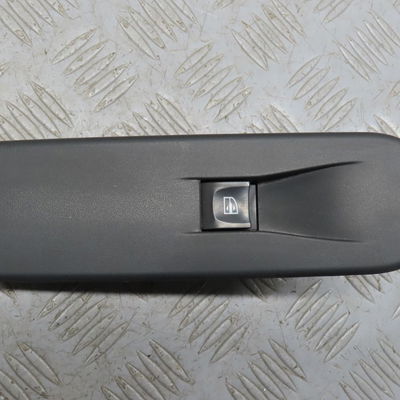Commande lève-glace porte avant droite Renault CAPTUR I (J5_, H5_) 1.5 dci 90 (2013) 5 portes
