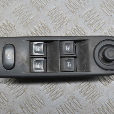 Commande lève-glace porte avant gauche Renault CAPTUR I (J5_, H5_) 1.5 dci 90 (2013) 5 portes