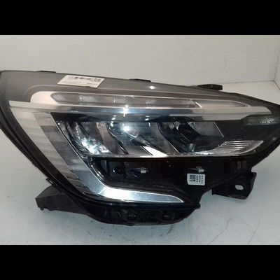 Phare droit Renault CLIO V (B7_) 1.5 blue dci 85 (b7ag) (2019) 5 portes