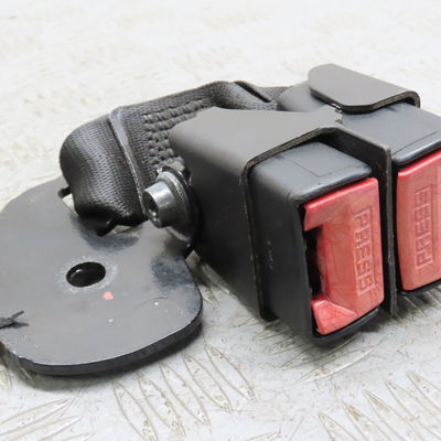 Ancrage ceinture arrière droit Renault CLIO II (BB_, CB_) 1.4 16v (b-cb0p, bb13) (2000-2008) 5 portes