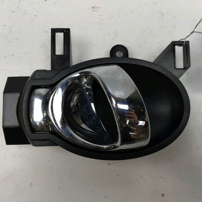 Poignee int porte ard Nissan NOTE (E12) 1.5 dci (2013)