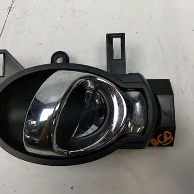 Poignee int porte arg Nissan NOTE (E12) 1.5 dci (2013)