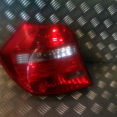 Feu arrière gauche BMW SERIE 1
