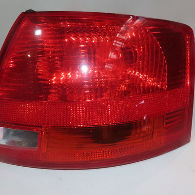 Feu arrière droit Audi A4 B7 Avant (8ED) 1.9 tdi (2004-2008)