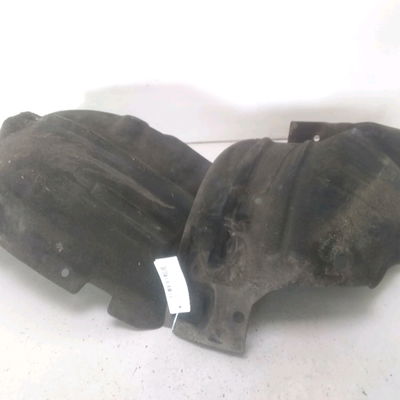 Pare-boue avant droit Renault MEGANE IV 3-5 portes (B9A-M-N_) 1.5 dci 110 (b9a3) (2015)