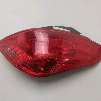 Feu arrière droit Peugeot 308 I (4A_, 4C_) 1.6 hdi (2007-2014) 5 portes