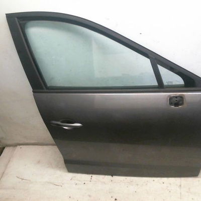 Porte avant droite Renault SCÉNIC III (JZ0-1_) 1.6 dci (jz00, jz12) (2011) 5 portes