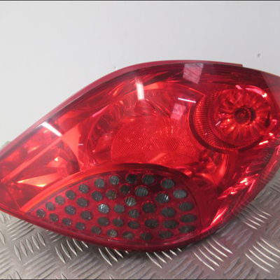 Feu arrière droit Peugeot 207-207 (WA_, WC_) 1.4 16v (2006-2013) 3 portes