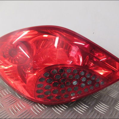 Feu arrière gauche Peugeot 207-207 (WA_, WC_) 1.4 16v (2006-2013) 3 portes