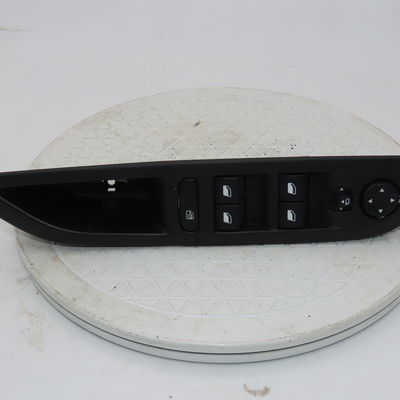 Commande lève-glace porte avant gauche Peugeot 208 II (UB_, UP_, UW_, UJ_) 1.2 puretech 100 (2019) 5 portes