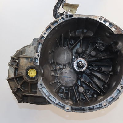 Boîte à vitesse mecanique Opel VIVARO A Fourgon (X83) 2.0 cdti (f7) (2006-2014)