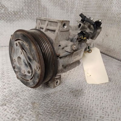 Compresseur air conditionne Dacia SANDERO II Tce 90 (b8m1, b8ma) (2012) 5 portes