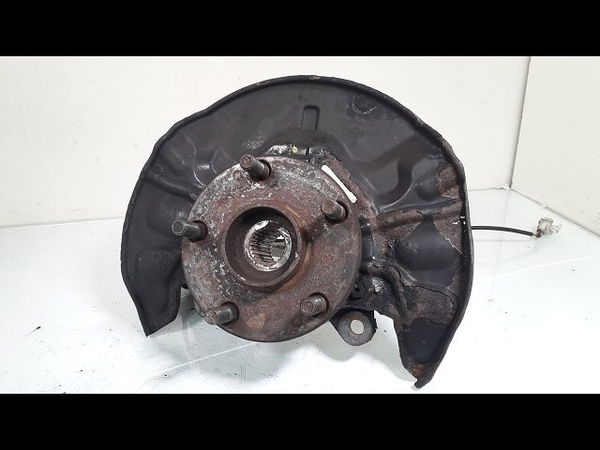 Fusee avd Toyota COROLLA Verso (ZER_, ZZE12_, R1_) 1.6 (znr10_) (2004-2009)