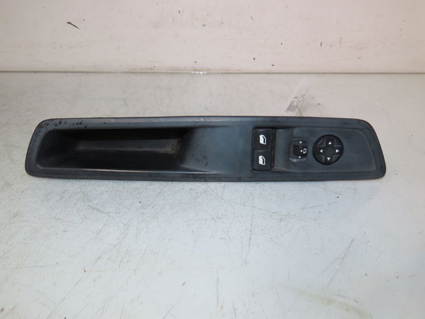 Commande lève-glace porte avant gauche Citroën JUMPY Camionnette (V_) 2.0 bluehdi 150 (2016)