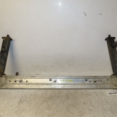 Traverse inférieure armature avant Renault MEGANE III 3-5 portes (BZ0-1_, B3_) 1.5 dci (bz09, bz0d, bz1w, bz29, bz14) (2009) 5 portes