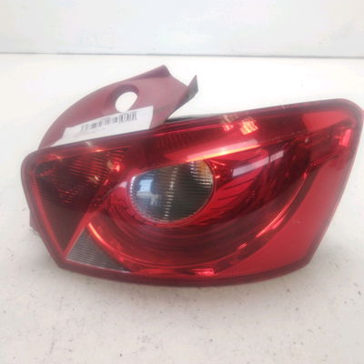 Feu arrière droit Seat IBIZA IV (6J5, 6P1) 1.9 tdi (2008-2010)
